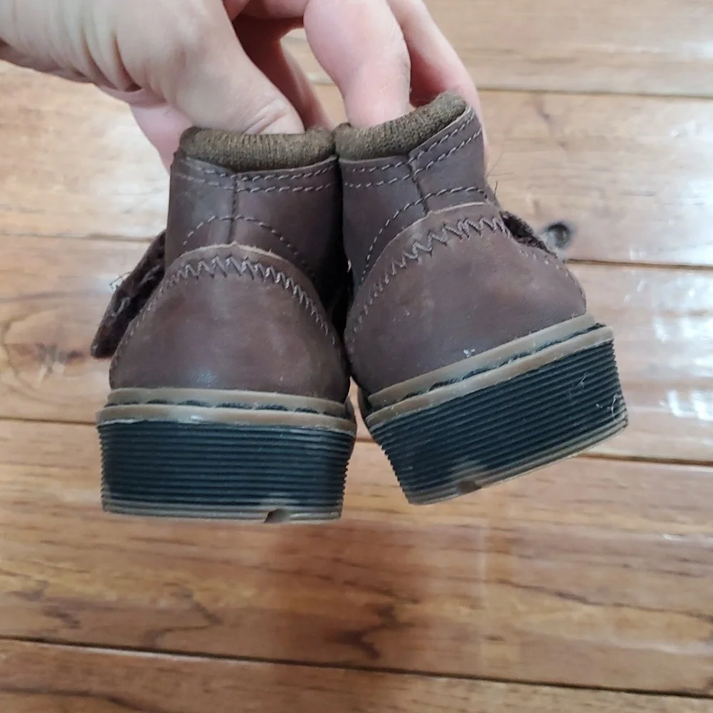 Dr. Martens 12135 brown kids boots